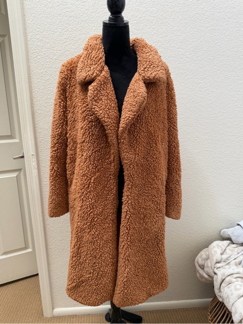 Tularosa Plush Teddy Coat in Camel